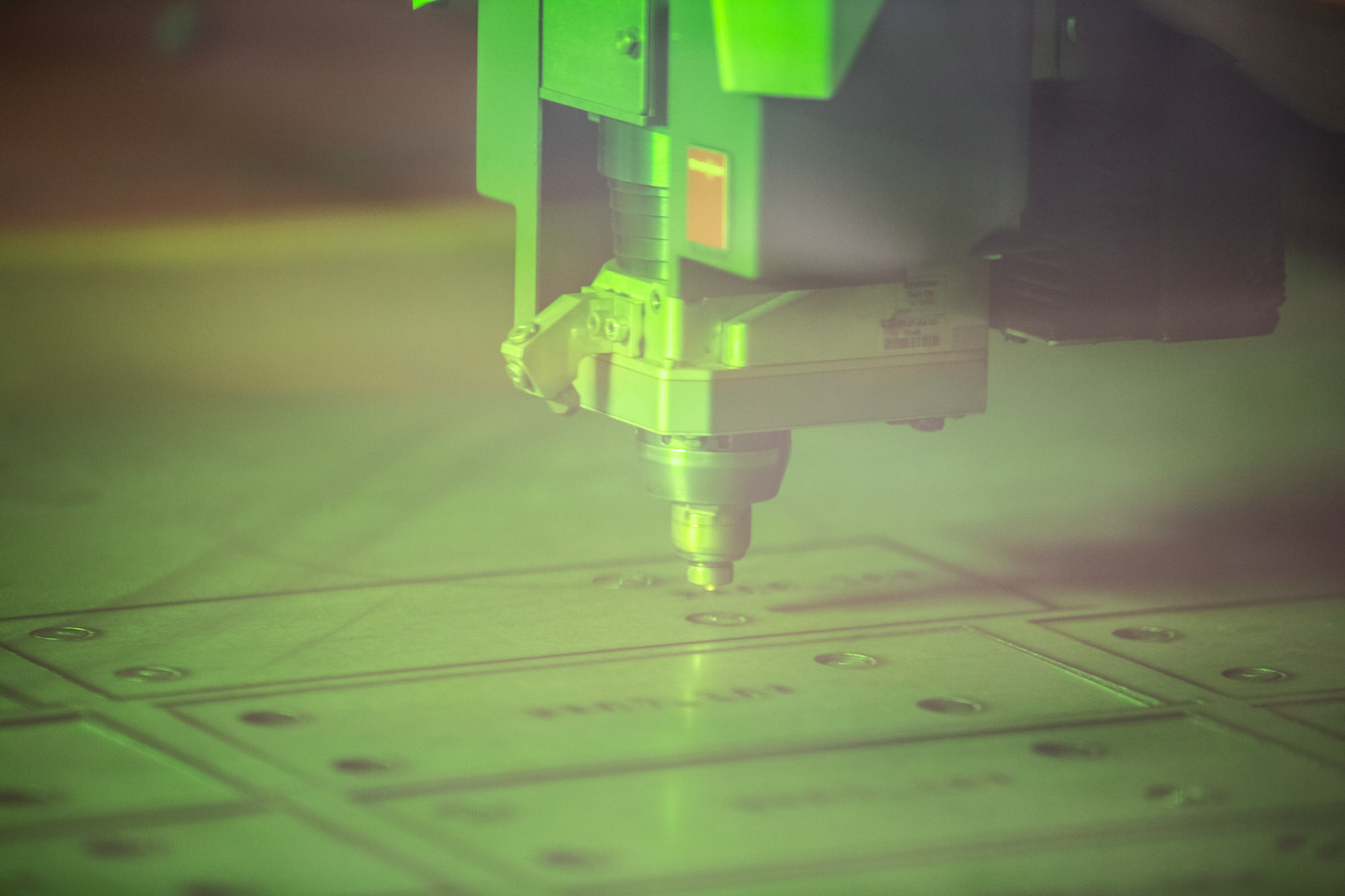 Profiling steel plate